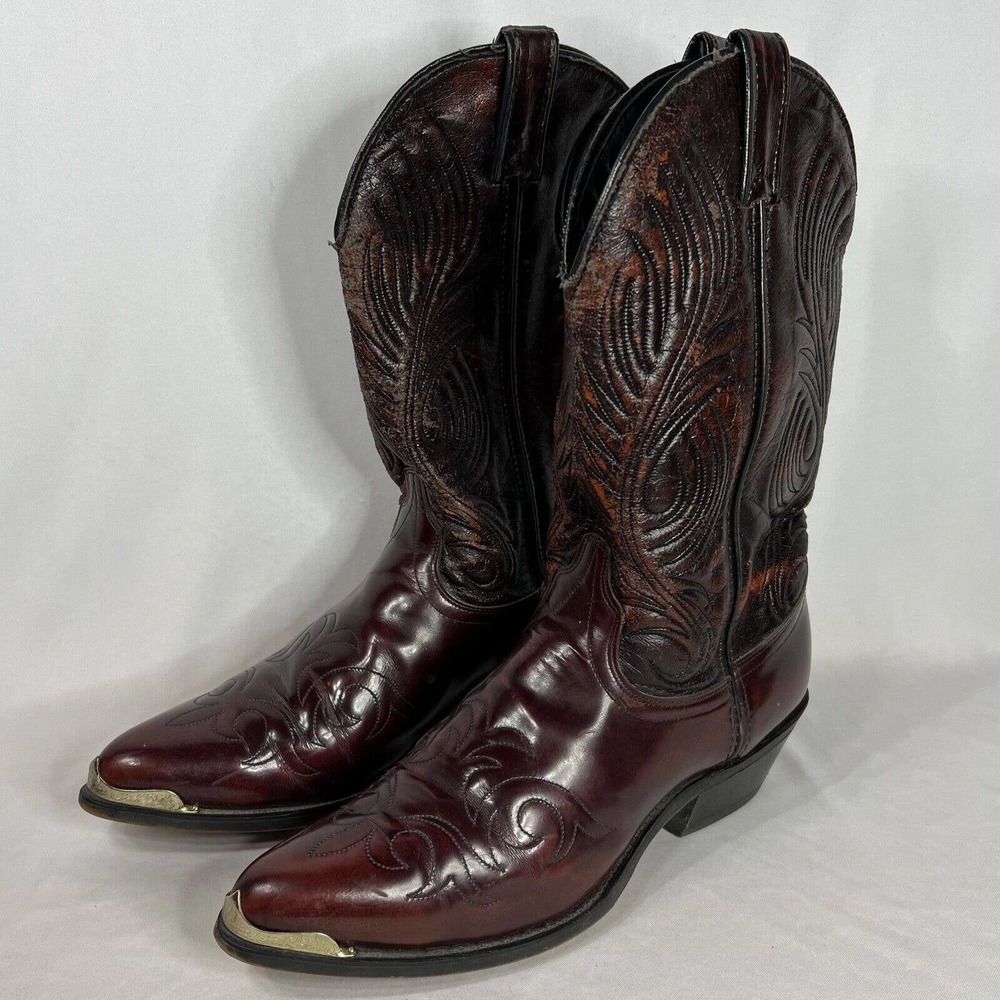 Laredo Mens 11D Classic Western Burgundy Boots Style# 2637 Burnished Gold Tips